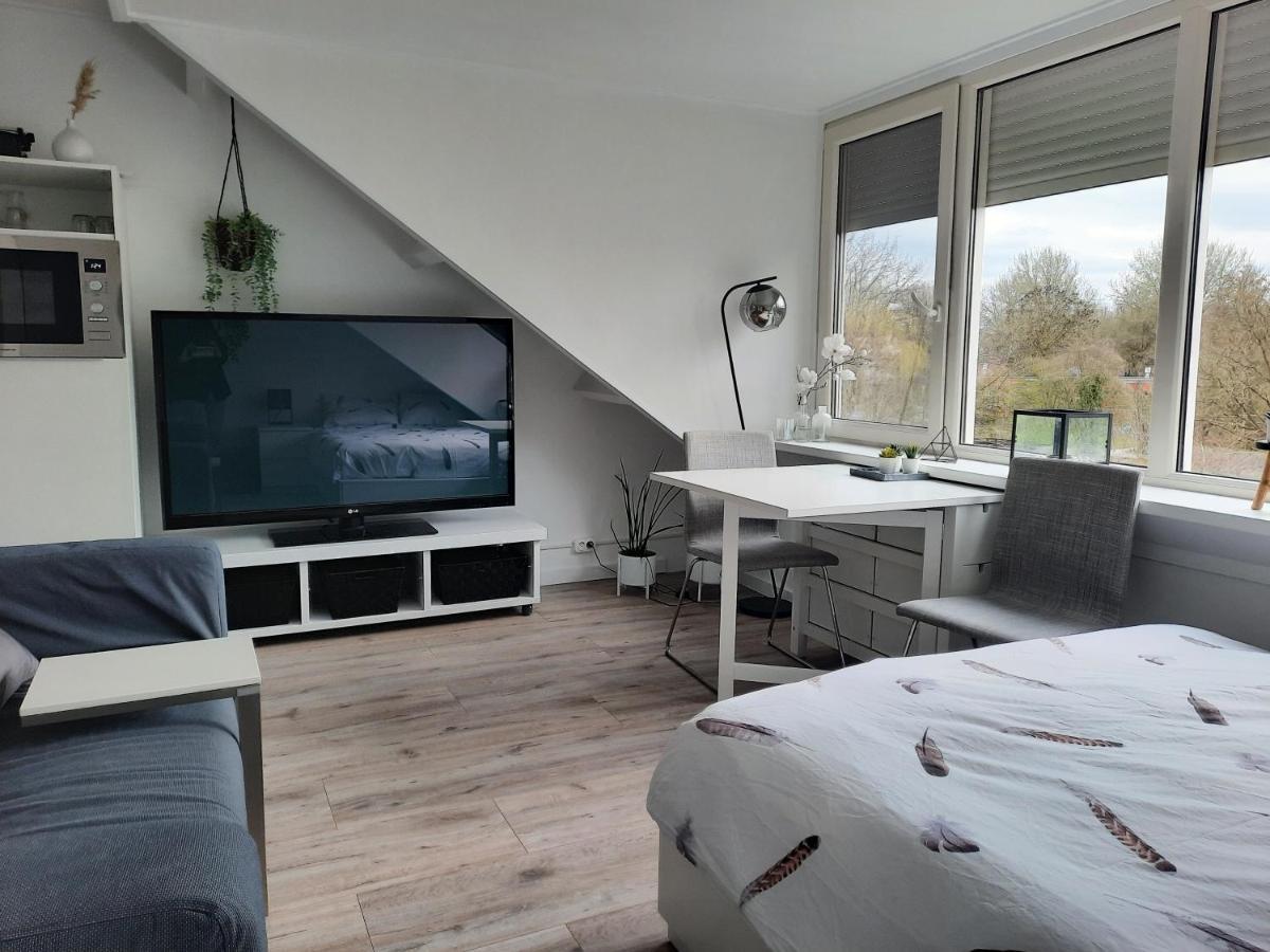 Studio 76 Groningen Met Gratis Leenfietsen Hotel ภายนอก รูปภาพ